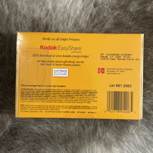 NEW Sealed Kodak Ultra Premium Photo Paper, 4 x 6 Inches, Semi Gloss, 100 Sheets - Picture 2 of 6